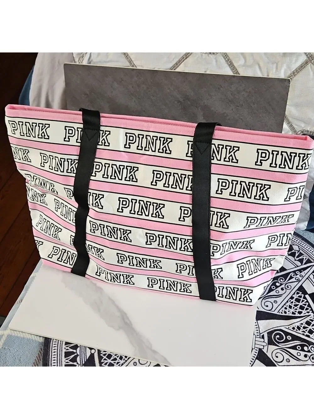 PINK Victoria's Secret Logo School Tote W Zipper Closure NEW MSRP $59.95